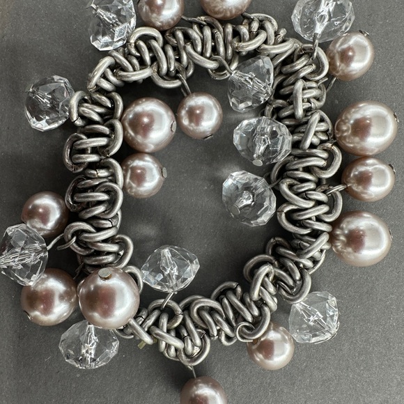 Jewelry - Elegant Silver nylon crystals and Pearl Bracelet